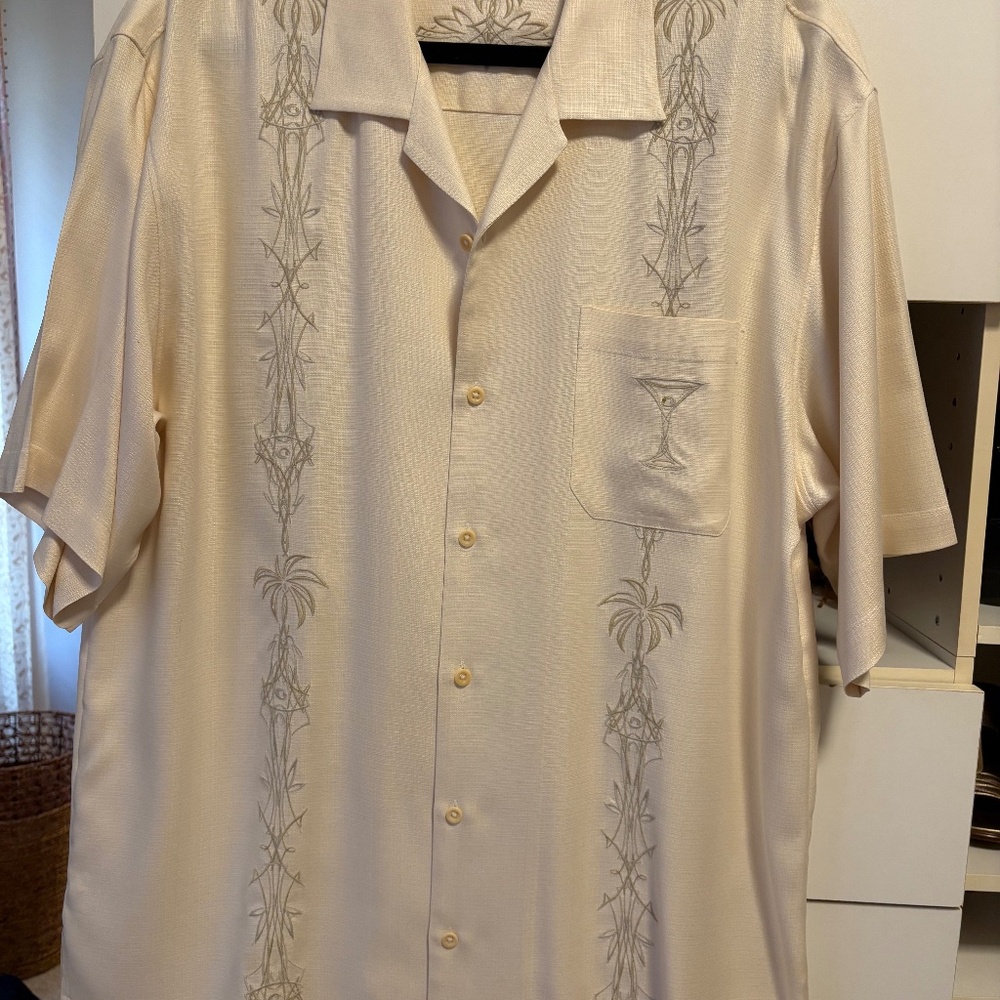 Men's Tommy Bahama short sleeve silk camp shirt